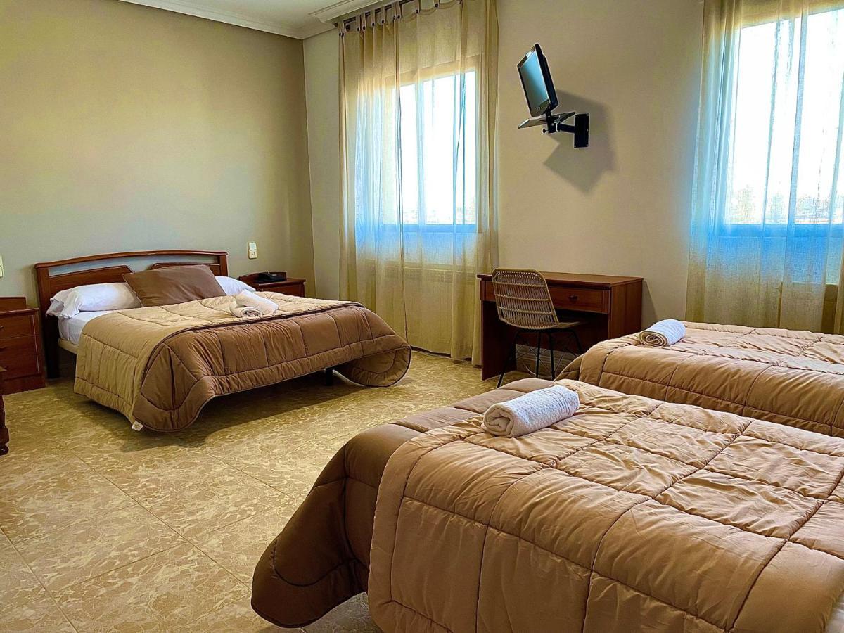 Hostal Torresmancha ラ・グアルディア エクステリア 写真
