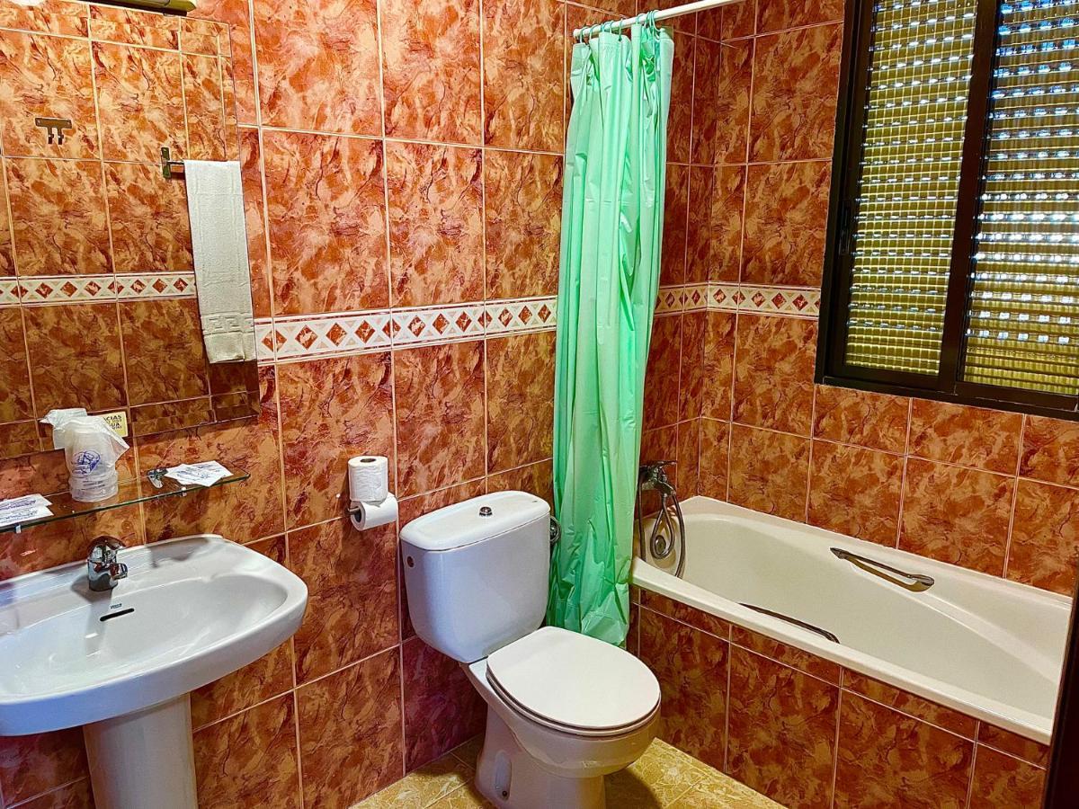 Hostal Torresmancha ラ・グアルディア エクステリア 写真